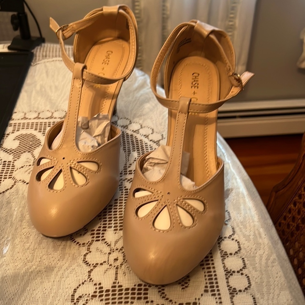 Chase + Chloe Women's T-Strap Platform Pumps in Beige